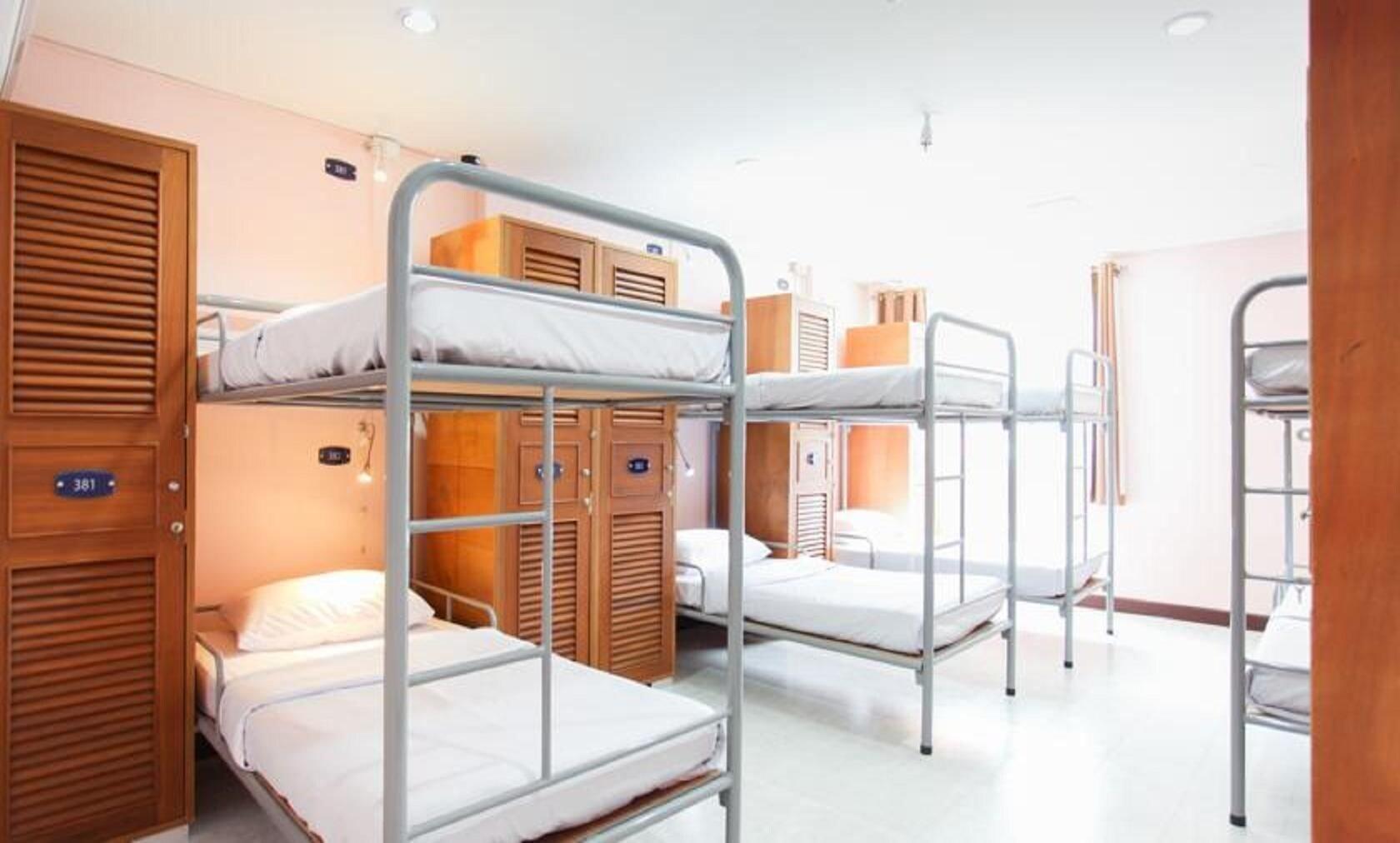 Royal Express Inn Бангкок Экстерьер фото
